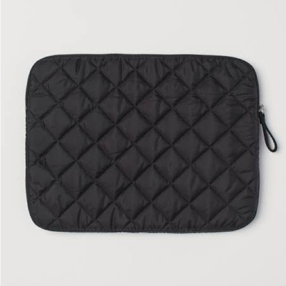 H&M Laptop Case Quilted Laptop Sleeve Brand new !